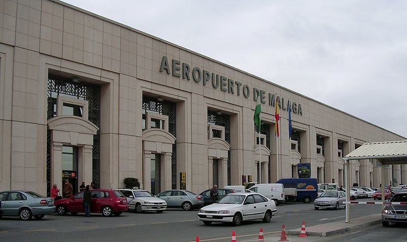 800px-Malaga_aeropuerto