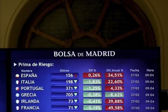 La prima de riesgo española baja a 141 puntos por la caída del bono alemán
