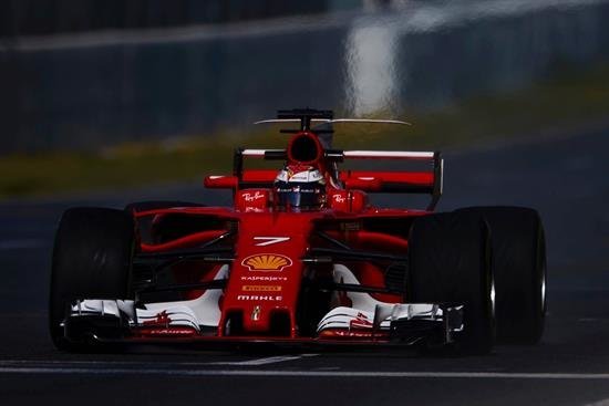 El Ferrari de Raikkonen es el más rápido en una jornada con tiempos lentos