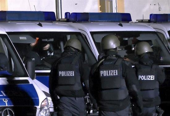 Varios heridos y dos detenidos en un ataque con hacha en estación Düsseldorf