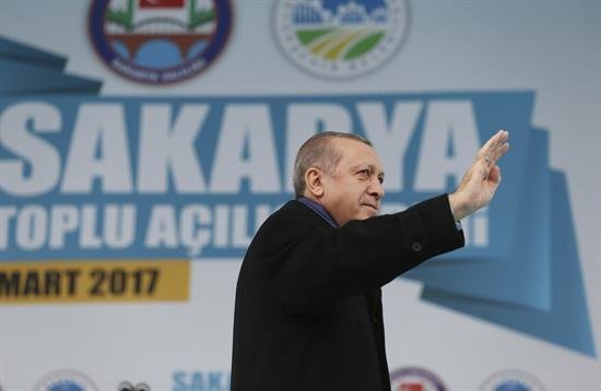 Erdogan dice que Europa ha empezado una cruzada contra el islam