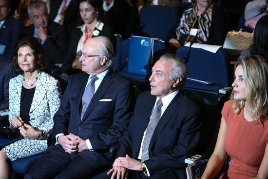 La reina de Suecia y primera dama de Brasil se unen en defensa de la infancia