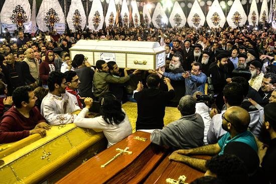 Se entrega un supuesto implicado en los atentados contra dos iglesias en Egipto
