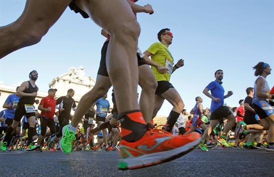 Quince mil corredores estrenan etiqueta de oro en el 40 Maratón de Madrid