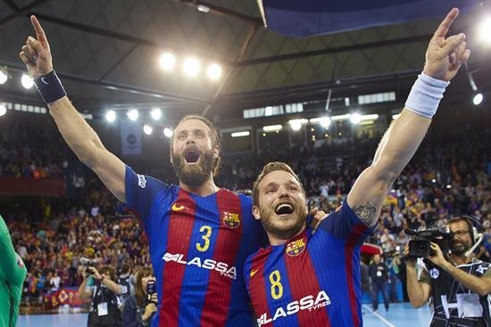 23-18. La 'magia' del Palau y Gonzalo llevan al Barça a la Final Four