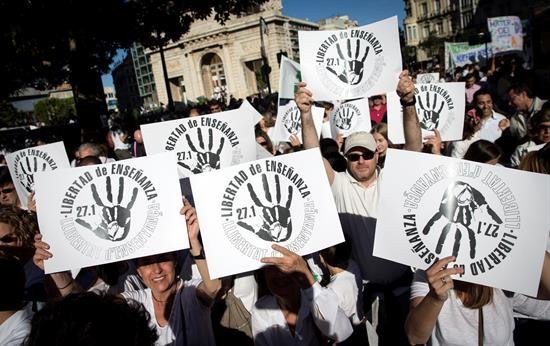 Defensores de la concertada claman en València por la libertad de enseñanza