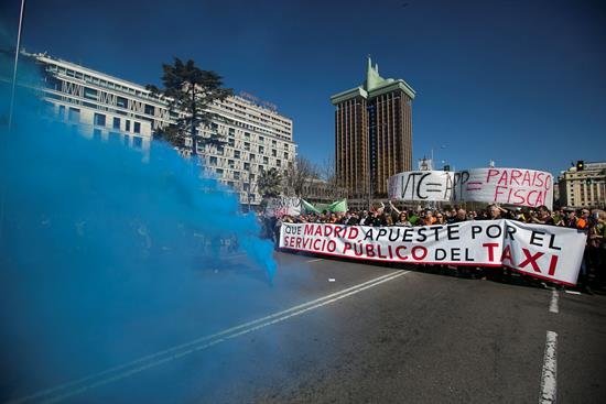 Liberalizar VTC crearía 12.000 empleos en Madrid y Barcelona, según informe