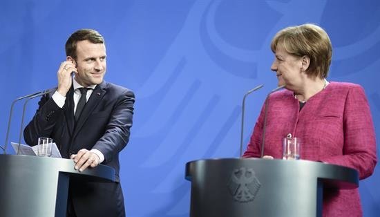 Macron pide revitalizar el eje franco-alemán para una nueva fundación de la UE