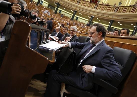 Rajoy confía "absolutamente" en Cifuentes tras el informe de la Guardia Civil