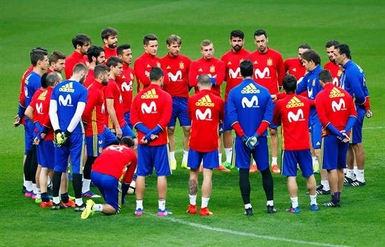 La selección española afina su puntería pensando en Colombia y Macedonia