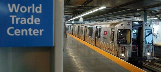 Suspenden el servicio de trenes en el WTC de Nueva York por un paquete sospechoso
