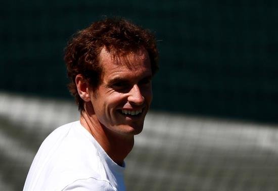 Murray se aferra al liderato de la ATP, a la espera de Nadal en Wimbledon