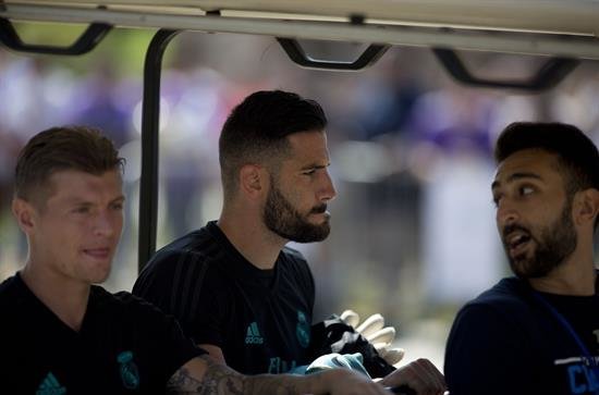 Ramos no se entrena por molestias en un oído y los jugadores arropan a Morata