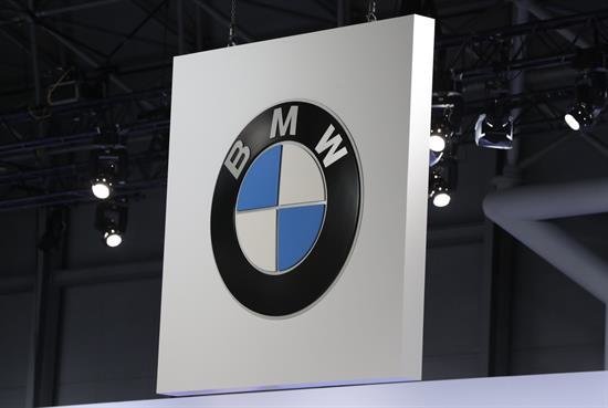 BMW va a cambiar el software de 225.000 vehículos y ofrece una prima
