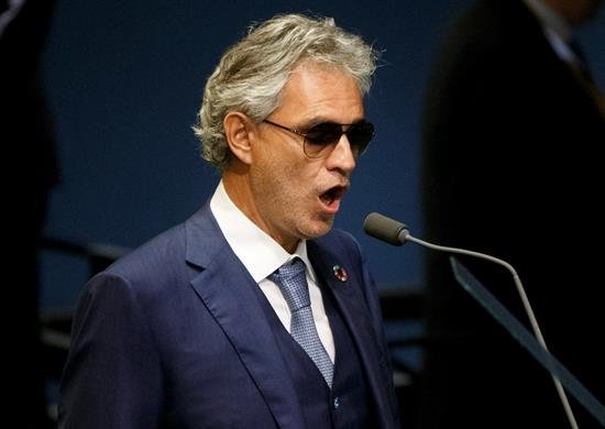 Andrea Bocelli suspende su concierto en Marbella por una bronquitis severa