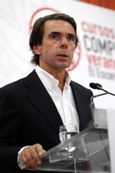 Aznar dice que hay que dar a los independentistas el trato de "golpistas"