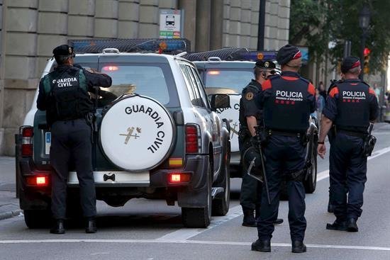 Interior asume la coordinación de las Fuerzas de Seguridad en Cataluña