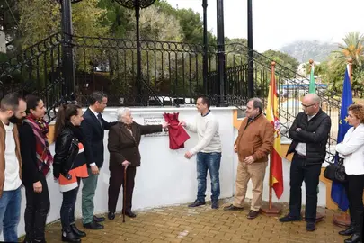 Descubrimiento de la placa conmemorativa