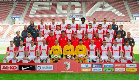 fc-augsburgs-mannschaftsbild-600