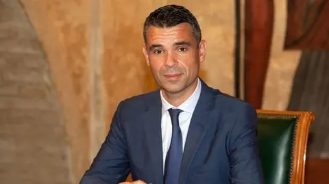 Marbella-indemnizaciones-despidos-confianza-PP_TINIMA20150620_0059_5