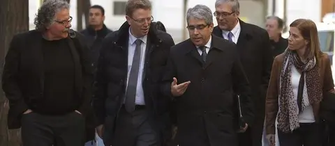 Francesc Homs junto a otros diputados de ERC
