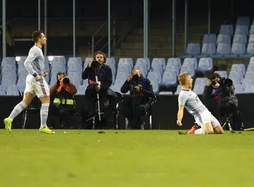 2-2. El Celta consigue un punto en inferioridad en un partido pol&eacute;mico