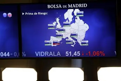 La prima de riesgo espa&ntilde;ola baja a 138 puntos por la ca&iacute;da del bono espa&ntilde;ol