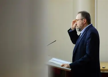 Cs propone blindar al TC del "desprestigio" de pactos como el del PP y PSOE
