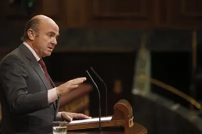 Econom&iacute;a quiere aclarar el futuro de BMN antes de vender acciones de Bankia