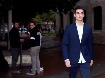 Multa de 30 euros al repartidor que peg&oacute; al youtuber que le llam&oacute; "caranchoa"