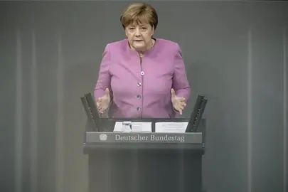 Merkel apuesta por la relaci&oacute;n con Turqu&iacute;a a pesar de los ataques "inaceptables"