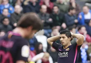 El Bar&ccedil;a paga la resaca del PSG y Ramos devuelve el liderato al Real Madrid