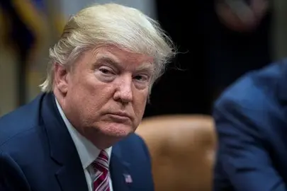 Trump propone m&aacute;s gasto en defensa y recortes en medio ambiente y educaci&oacute;n