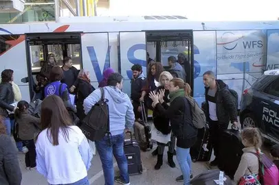 Llegan a Espa&ntilde;a 27 sirios desde Grecia que vivir&aacute;n en Almer&iacute;a y M&aacute;laga