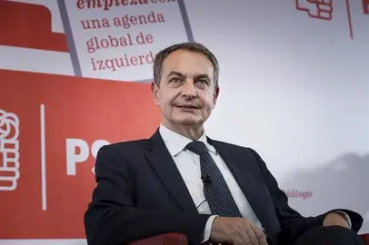 Zapatero: Susana D&iacute;az tiene madera de l&iacute;der y el liderazgo es decisivo