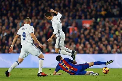 Real Madrid-Barcelona, el domingo 23 de abril a las 20.45 horas