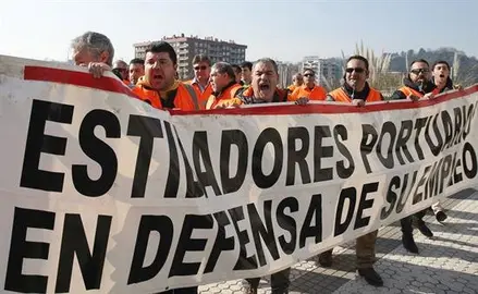 El Gobierno espera que los estibadores y la patronal cierren un acuerdo esta tarde