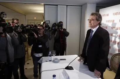 Mas pide un pacto de Estado y que se vote una opci&oacute;n alternativa en referendo