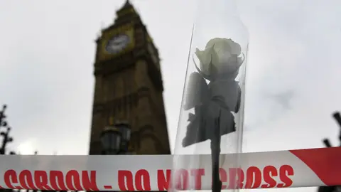 El terrorista de Londres; un profesor llamado Adrian Russell antes de su conversión