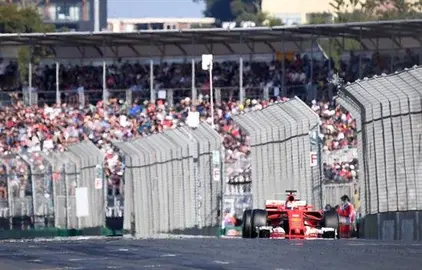 Vettel y Ferrari vuelven a ganar un a&ntilde;o y medio despu&eacute;s
