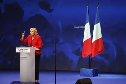 Marine Le Pen dice que la UE "morir&aacute;" si es elegida presidenta de Francia