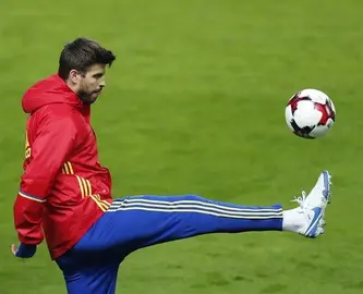 Piqu&eacute;: "Del Madrid me gustan los jugadores, no la gente que hay en el palco"