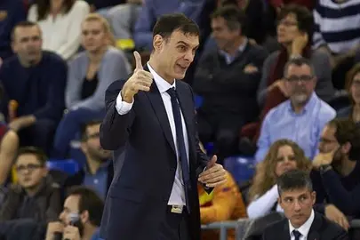 Bartzokas: "La incorporaci&oacute;n de Nacho Rodr&iacute;guez reforzar&aacute; la estructura"