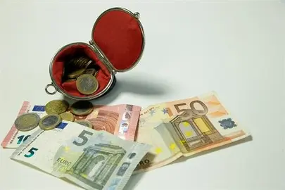 El Consejo de Economistas prev&eacute; que la econom&iacute;a crezca un 2,6 por ciento este a&ntilde;o