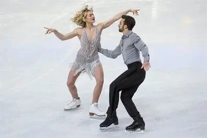 Adri&agrave; D&iacute;az y Olivia Smart se clasifican para la final de danza por parejas