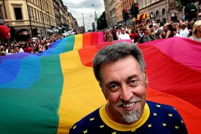Muere Gilbert Baker, el creador de la bandera arco&iacute;ris