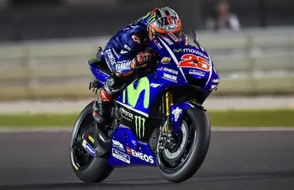 Maverick Vi&ntilde;ales: "Tenemos que trabajar paso a paso y carrera a carrera"
