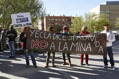 Medio Ambiente aplaza la autorizaci&oacute;n de uso excepcional para la mina de uranio