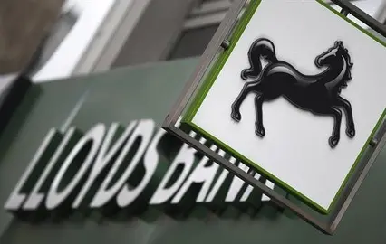 El Lloyds cerrar&aacute; cien sucursales en el R.Unido y recortar&aacute; 325 empleos