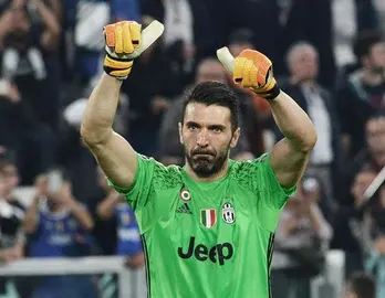 Buffon advierte a su Juventus de que a&uacute;n no han eliminado al Barcelona